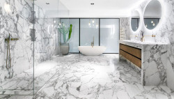 Salle de bain marbre àSaintes